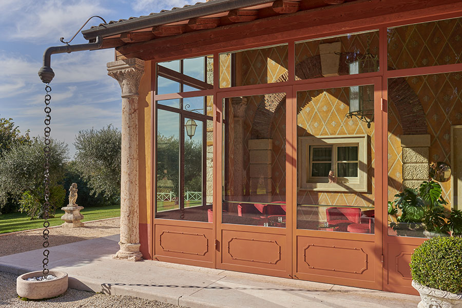 restaurant